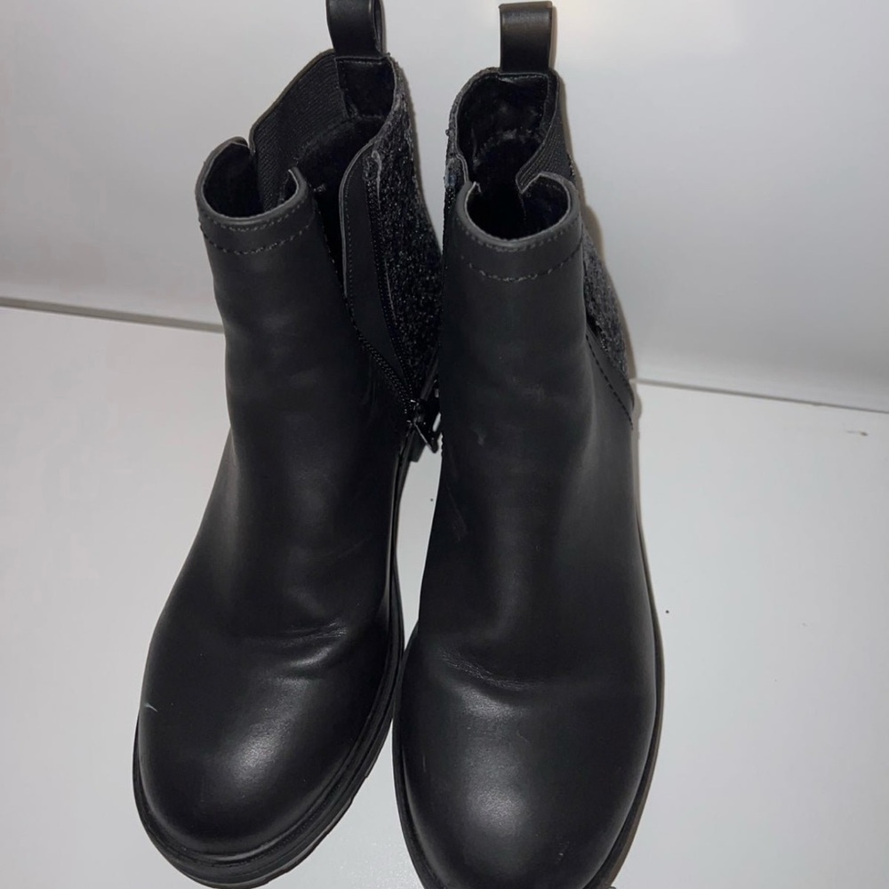 Ladies Sz 5 DV Brand Adorable Black Booties With Sequin Back Girls Sz 3 boots - Picture 9 of 9